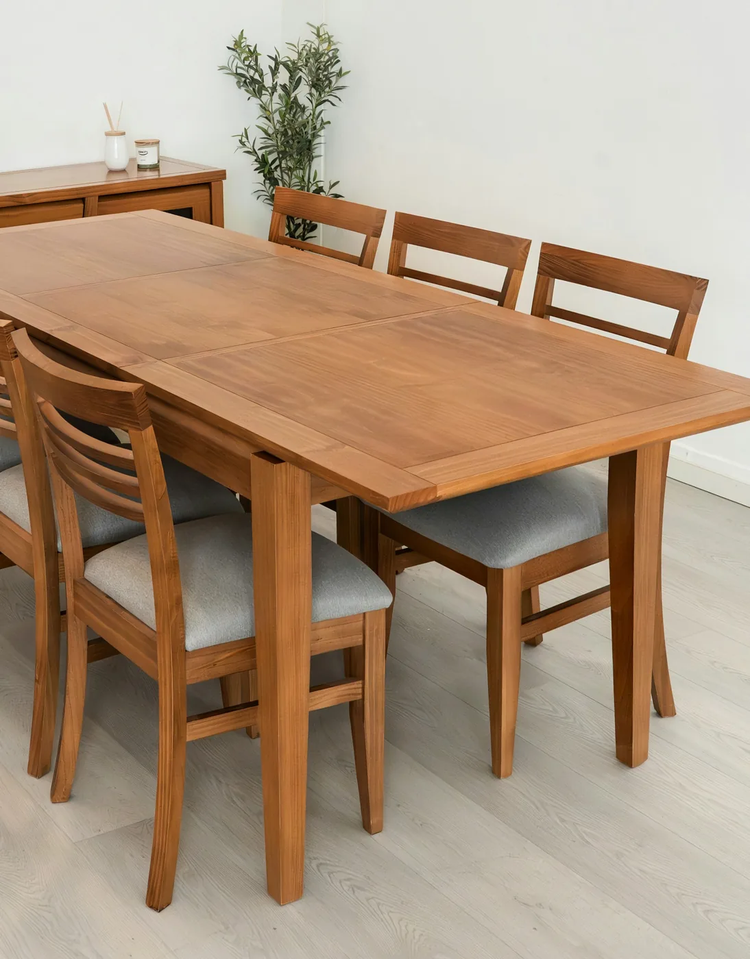 Mobilier en bois et détail d’agencement